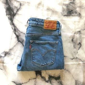 Levi High Rise Skinny